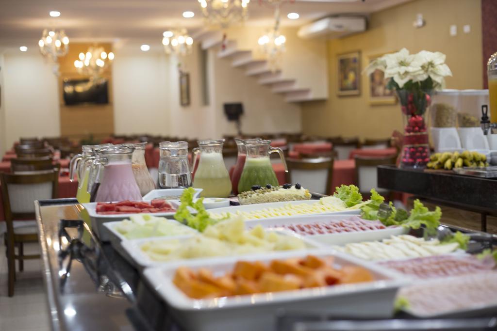 Lotus Hotel - A 6 Km Do Santuario De Aparecida-Sp Guaratingueta Ngoại thất bức ảnh