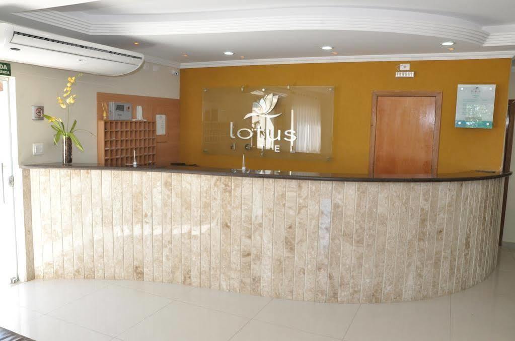 Lotus Hotel - A 6 Km Do Santuario De Aparecida-Sp Guaratingueta Ngoại thất bức ảnh